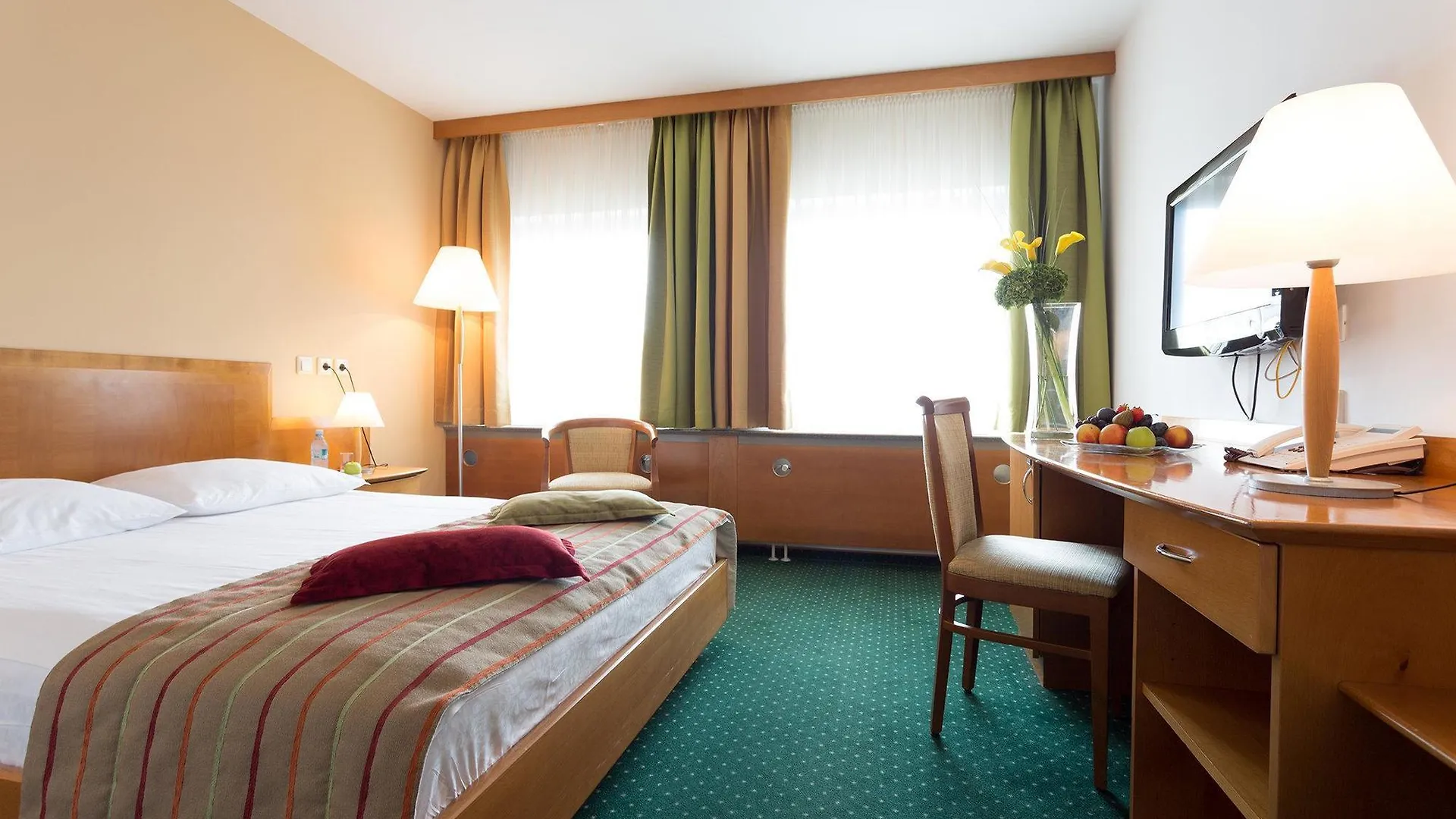 Hotel Ibis Styles Ljubljana Centre 3*,